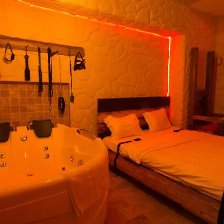 Red Love hotel