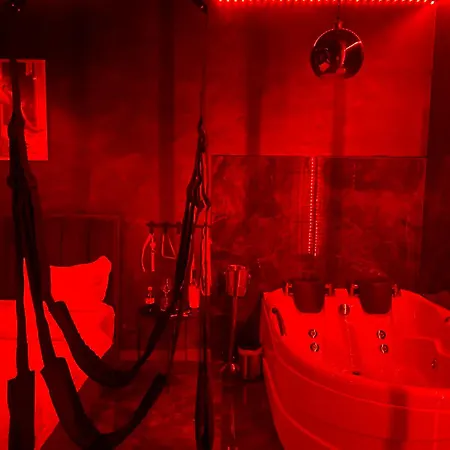Отель для свиданий Red *