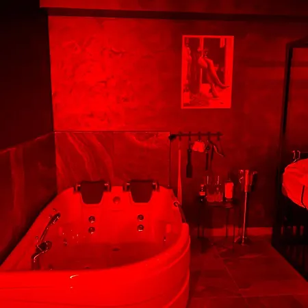Red Love hotel