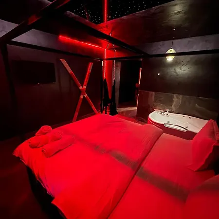 Love hotel Red Bukarest